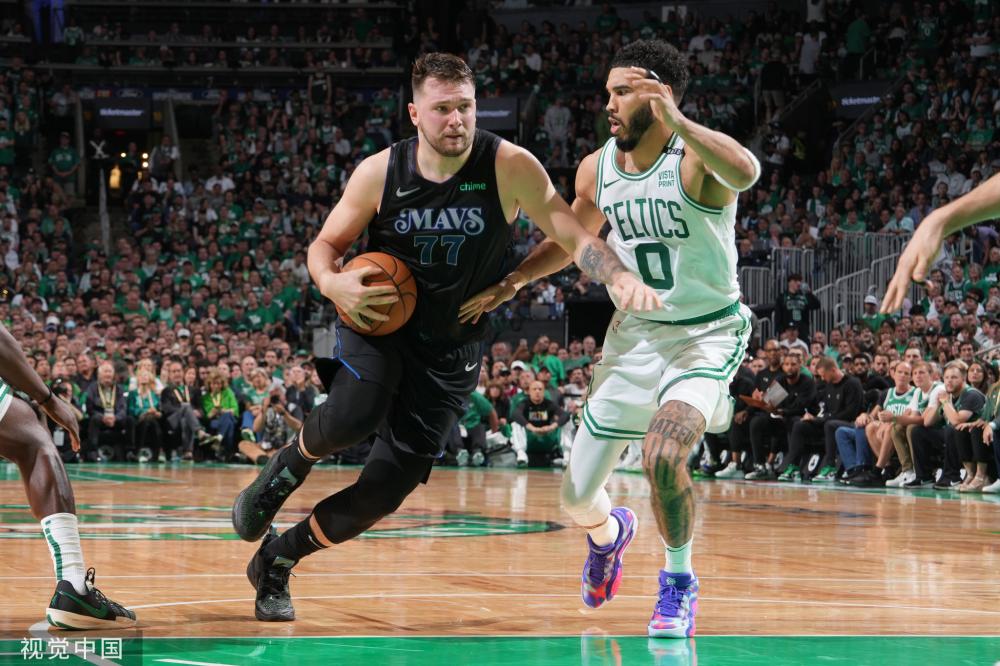 展现出了更 展现出了更